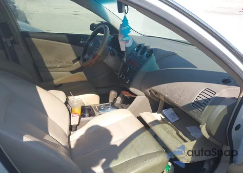 2010 Nissan Altima 2.5 S из США, поврежденный, VIN 1N4AL2AP1AC151051